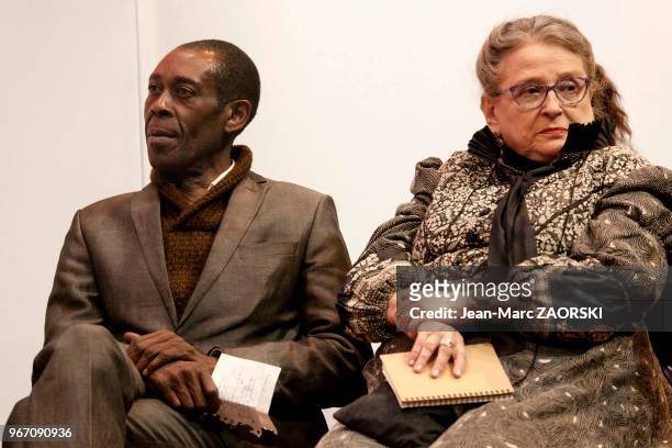 In Koli Jean Bofane, écrivain congolais et Catherine Clément, philosophe et femme de lettres française lors du 36e Salon du Livre de Paris 'Livre...