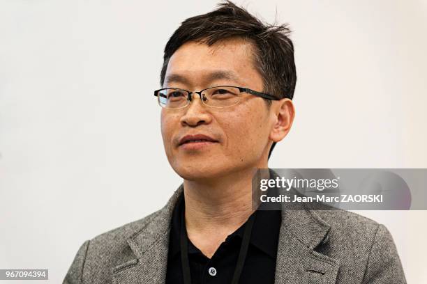 écrivain sud-coréen Lee Sang-soo, auteur d?ouvrages de philosophie lors de 'Livre Paris', le 36e Salon du Livre le 17 mars 2016, Paris, France....