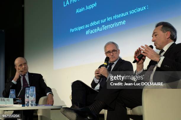 Alain Juppé et Gilles Keppel à l'Ecole des Mines, sous l'égide de l'Institut Montaigne lors d'aun débat sur le thème 'La France face au terrorisme'...