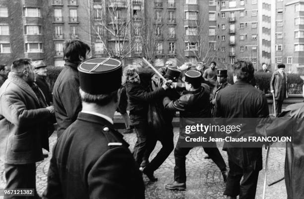 Dernière protestation des professionnels de la viande contre la fermeture des Abattoirs de la Villette le 14 mars 1974 à Paris, France.