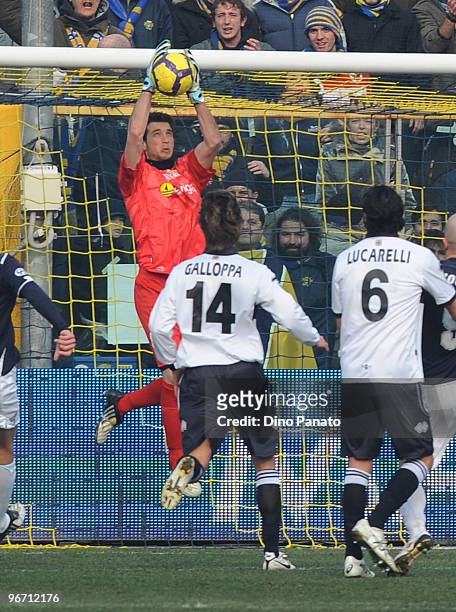 Goalkepeer of Parma Antonio Mirante in action during the Serie A match between Parma FC and SS Lazio at Stadio Ennio Tardini on February 14, 2010 in...