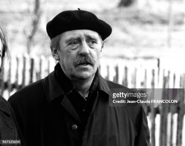 Portrait de l'écrivain allemand Heinrich Böll, prix nobel de littérature le 13 février 1974 en Allemagne.