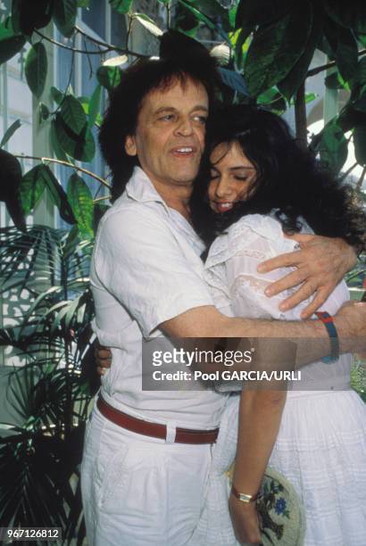 Klaus Kinski et son épouse l'actrice Deborah au Festival de Cannes le 17 mai 1988, France.