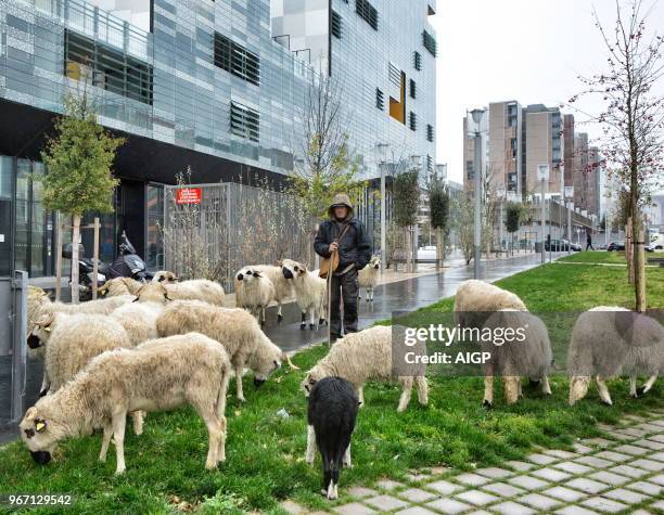 Produire autrement? le thème de l'atelier ?# Grand Paris Climat? dans le quartier de la Défense organisé par l'AIGP Devant le CAUE 92 dans le...