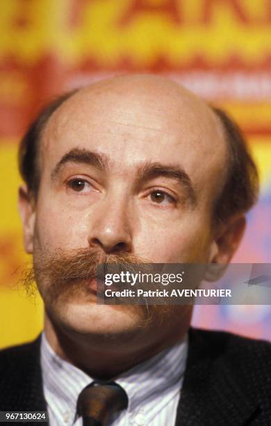 Claude Malhuret lors d'une conférence le 28 mars 1987 à Paris, France.