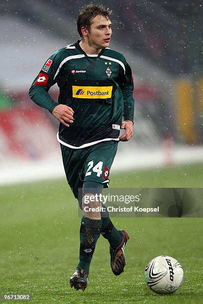 Tony Jantschke of Gladbach runs with the ball during the Bundesliga match between Borussia Moenchengladbach and 1. FC Nuernberg at Borussia Park on...