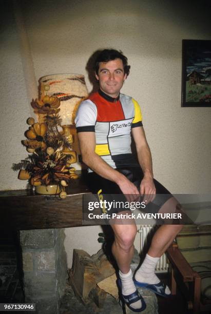 Portrait du cycliste Bernard Hinault le 17 décembre 1983, France.