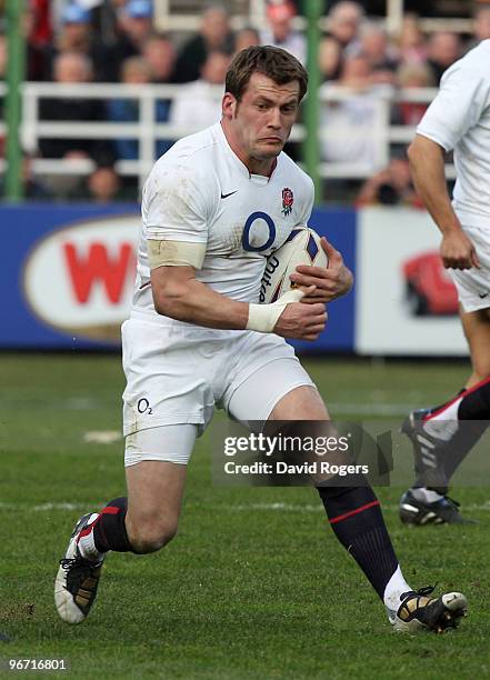 Mark Cueto of England runs with the ball during the RBS Six Nations match between Italy and England at Stadio Flaminio on February 14, 2010 in Rome,...