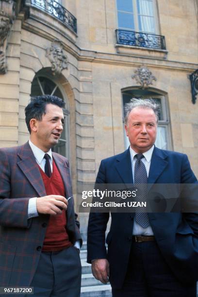 Portrait d'Edmond Maire et Georges Séguy, syndicalistes CFDT et CGT, à Matignon le 23 avril 1975 à Paris, France.