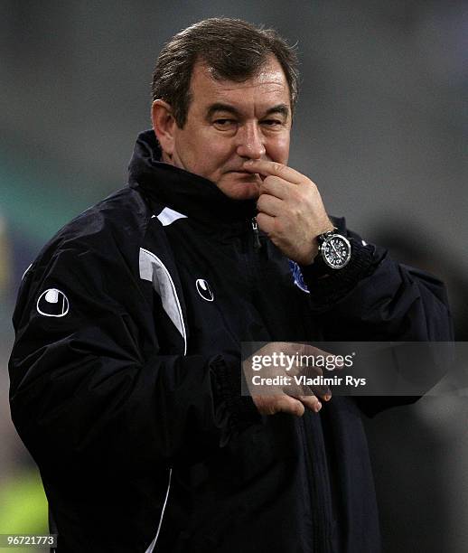 Duisburg coach Milan Sasic is pictured during the Second Bundesliga match between MSV Duisburg and 1. FC Kaiserslautern at MSV Arena on February 15,...