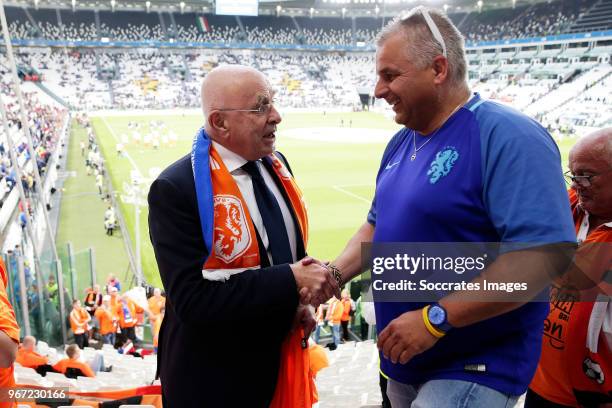 Supporters of Holland with Michael van Praag of KNVB during the International Friendly match between Italy v Holland at the Allianz Stadium on June...