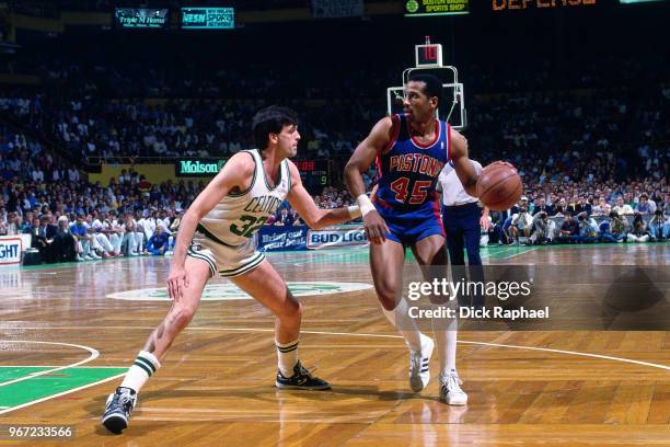 Kevin McHale of the Boston Celtics defends Adrian Dantley of the Detroit Pistons circa 1988 at the Boston Garden in Boston, Massachusetts. NOTE TO...