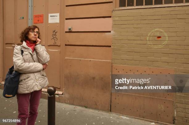 Impact de balle sur un mur près du 'Bataclan', le 27 novembre Paris, France. Le président François Hollande a appelé tous les citoyens français à...
