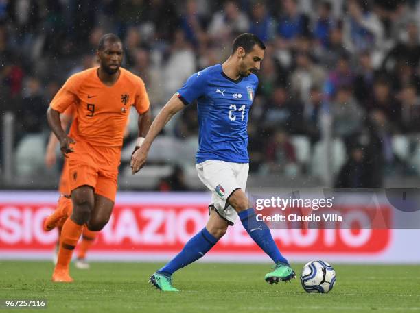 Davide Zappacosta of Italy in action during the International Friendly match between Italy and Netherlands at Allianz Stadium on June 4, 2018 in...