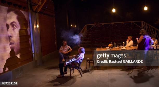 Laurent Stocker et Hervé Pierre de la Comédie-Française interprètent au 'Théâtre du Vieux Colombier' la pièce Vania d'après ''Oncle Vania d'Anton...