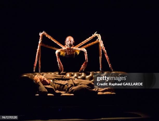 La Comédie-Française interprète au 'Théâtre du Vieux-Colombier' la pièce '20000 lieux sous les mers' d'après Jules Verne le 24 septembre 2015 à...