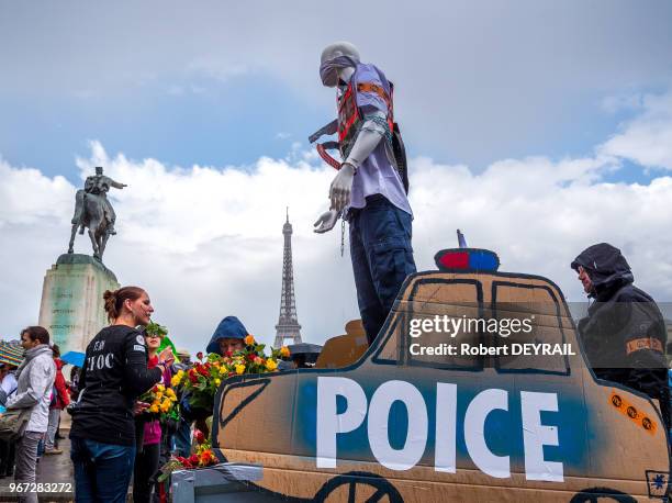 L'appel notamment de l'Association "Femmes Des Forces De L'Ordre En Colère" , policiers et femmes de policiers ont manifesté pour protester du manque...