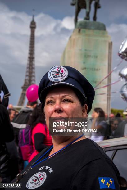 L'appel notamment de l'Association "Femmes Des Forces De L'Ordre En Colère" , policiers et femmes de policiers ont manifesté pour protester du manque...