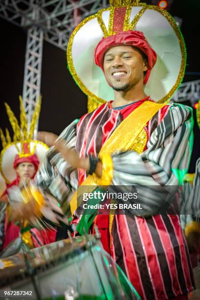 carnival - brazil - samba school battery - "surdo and repique" - surdo stock pictures, royalty-free photos & images