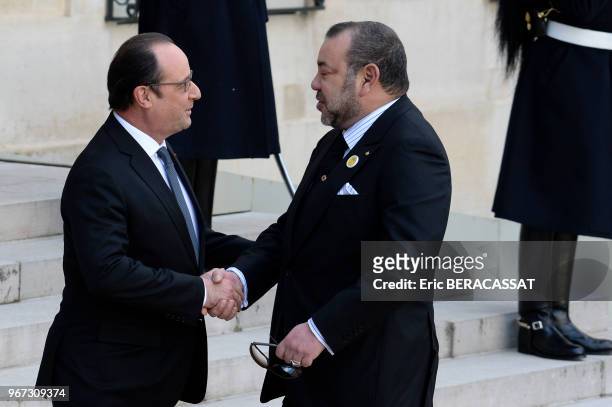 Le Président de la République François Hollande a reçu, le 17 février 2016, Sa Majesté Mohammed VI, Roi du Maroc, au Palais de l'Elysée, Paris,...