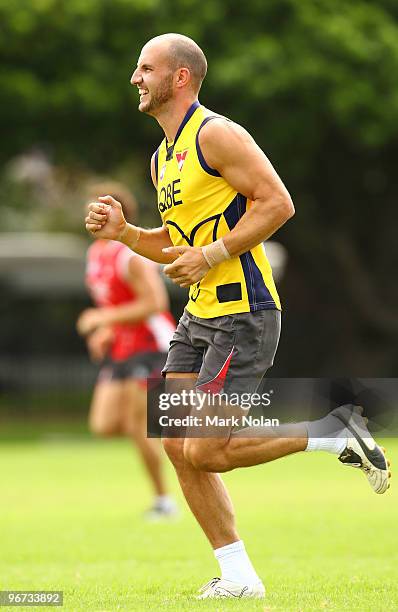 Tadhg Kennelly runs during a Sydney Swans training session at Lakeside Oval on February 16, 2010 in Sydney, Australia.