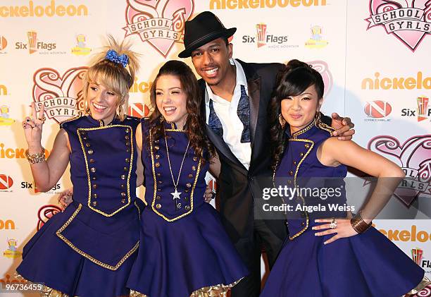 Nick Cannon with Mandy Rain, Jacque Nimble and Monica Parales attend the premiere of Nickelodeon's 'School Gyrls' at Six Flags Magic Mountain on...