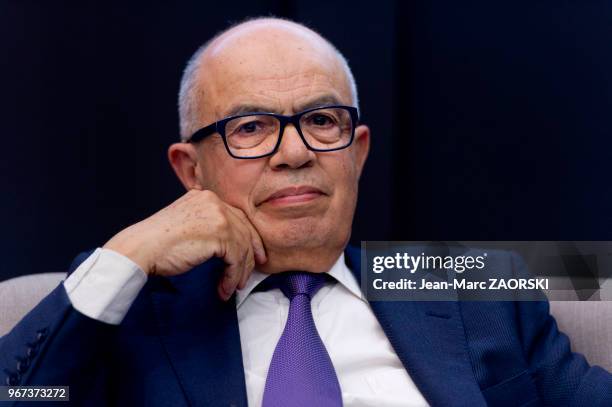 Portrait de Fathallah Oualalou, économiste et homme politique marocain, affilié à un parti de gauche, l'Union socialiste des forces populaires et...