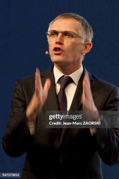 Carlos Tavares, dirigeant franco-portugais, président du directoire du Groupe PSA depuis 2014, lors du Mondial de l'Automobile le 29 septembre 2016,...