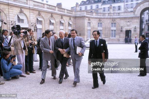 André Henry, ministre du Temps libre, arrive au Palais de l'Elyséee le 24 juin 1981 à Paris, France.