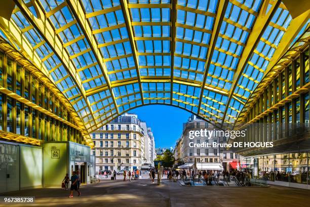 La Canopée du nouveau Forum des Halles le 22 Août 2016 à Paris.