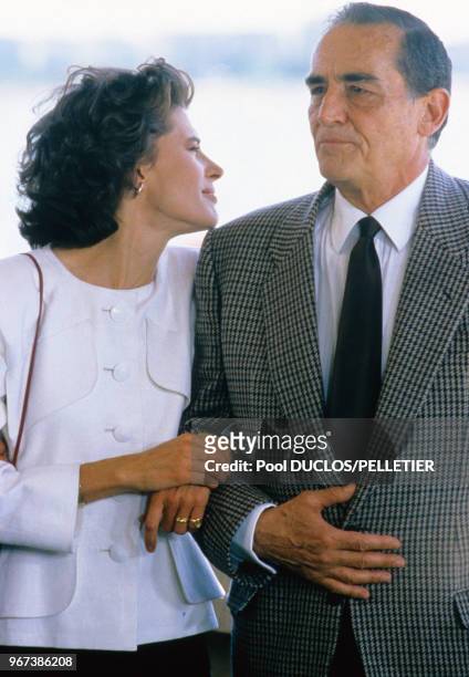 Vittorio Gassman et Fanny Ardant au Festival de Cannes pour présenter le film 'La Famille' de Scola le 16 mai 1987, France.
