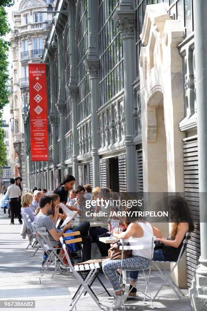 Terrasse du café Le Carreau du Temple, 21 juin 2015, Paris, France.