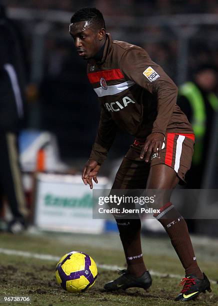 Charles Takyi of St. Pauli plays the ball during the Second Bundesliga match between FC St. Pauli and FSV Frankfurt at the Millerntor Stadium on...