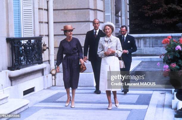 Anne-Aymone Giscard d'Estaing, Valéry Giscard d'Estaing, Joséphine-Charlotte de Belgique, grande duchesse de Luxembourg et le prince Jean à Paris le...
