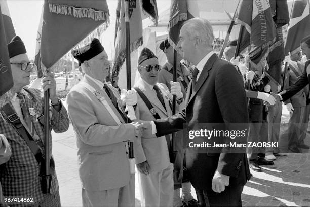 Les cérémonies de célébration du 50e anniversaire du debarquement en Provence, présidées par le Premier ministre Edouard Balladur, à Cavalaire, le 15...