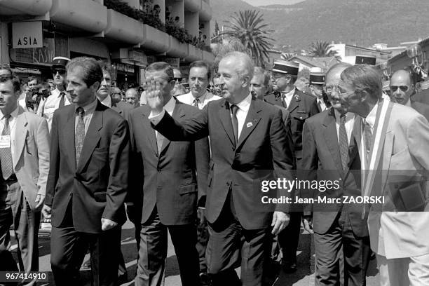 Les cérémonies de célébration du 50e anniversaire du debarquement en Provence, présidées par le Premier ministre Edouard Balladur, à Cavalaire, le 15...