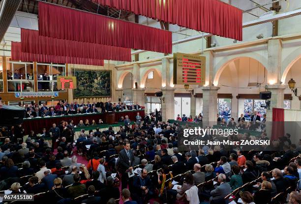 La 155eme vente aux enchères des vins des Hospices de Beaune, l'une des plus célèbres manifestations de charité au monde, en présence de la...