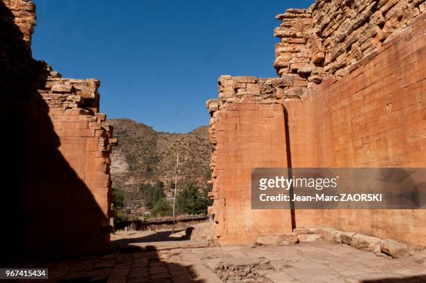 Les ruines du Grand Temple, un temple sabéen, le plus ancien monument d'Ethiopie remontant à la période pré-axoumite, dont la construction est située...