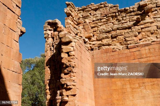 Les ruines du Grand Temple, un temple sabéen, le plus ancien monument d'Ethiopie remontant à la période pré-axoumite, dont la construction est située...