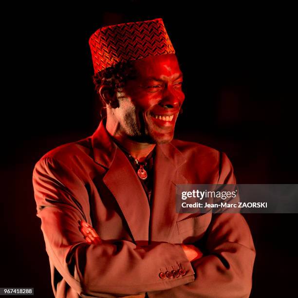 Acteur ivoirien Isaach De Bankolé dans "Femme noire", spectacle d'après un poème de Léopold Sédar Senghor en hommage à la femme africaine, mis en...