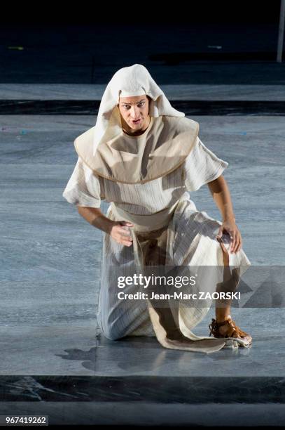 Le tenor français Rémy Mathieu et la mezzo-soprano géorgienne Anita Rachvelishvili dans « Aïda » , un opéra en quatre actes de Giuseppe Verdi sur un...