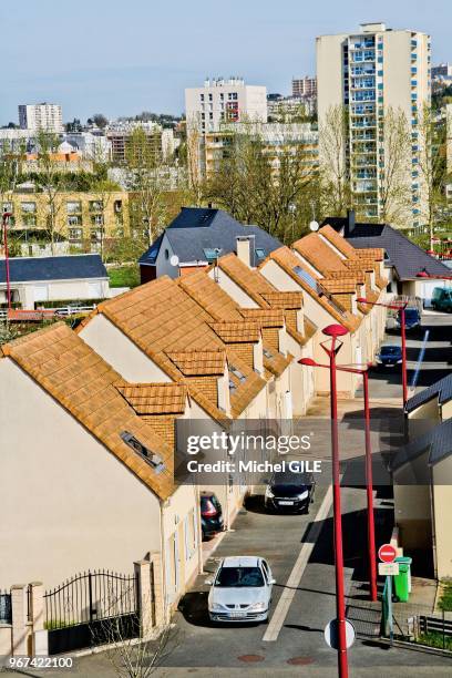 Lotissement dans le quartier de la piscine municipale, 17 avril 2013, Le Mans, France.