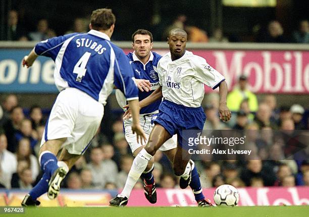 William Gallas of Chelsea takes on Alan Stubbs and David Unsworth of Everton during the FA Barclaycard Premiership match played at Goodison Park, in...