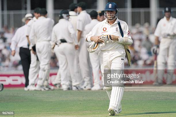 Alec Stewart of England walks off during the Fifth Ashes Test match against Australia played at The Oval, in London. \ Mandatory Credit: Hamish Blair...