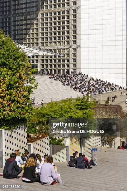 La Defense financial district on March 29, sculpture named L'Escalier by Kowalski in 1989, La Grande Arche by architect Otto von Spreckelsen, 2012 in...