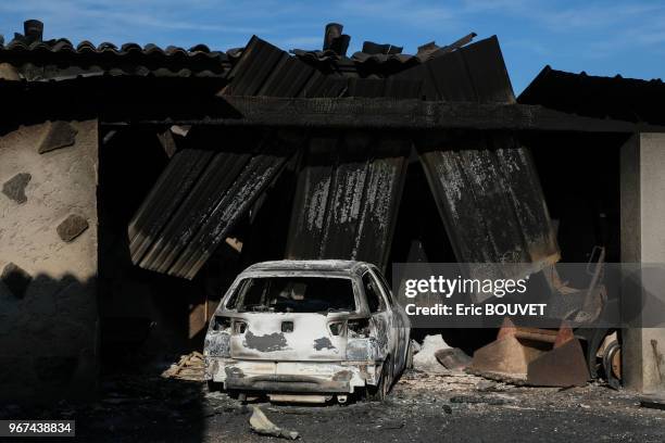 Dégâts après l'incendie de juillet 2017 à Bormes-les-Mimosas, France.