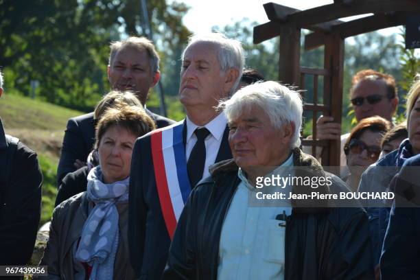 Raymond Poulidor lors de la commémoration de l?anniversaire de Pascal Sevran le 27 septembre 2015 au cimetière de la petite commune de Saint-Pardoux,...