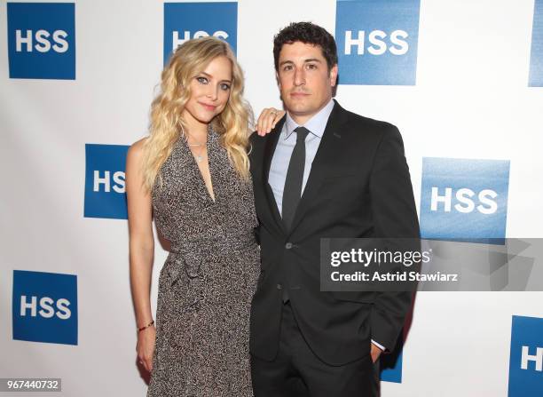 Actor Jason Biggs and Actress Jenny Mollen attend The Hospital for Special Surgery 35th Tribute Dinner at the American Museum of Natural History on...