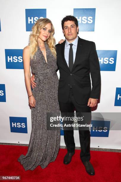 Actor Jason Biggs and Actress Jenny Mollen attend The Hospital for Special Surgery 35th Tribute Dinner at the American Museum of Natural History on...