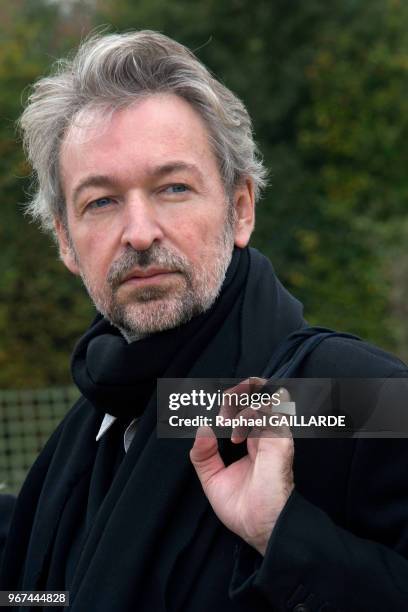 écrivain français Éric Reinhardt le 23 octobre 2014 lors de l'inauguration du jardin contemporain pour le bosquet du théâtre d'eau le 23 octobre...